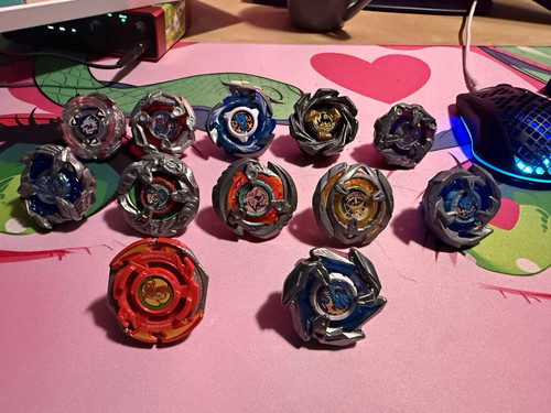 Beyblade burst lot - lot, 12